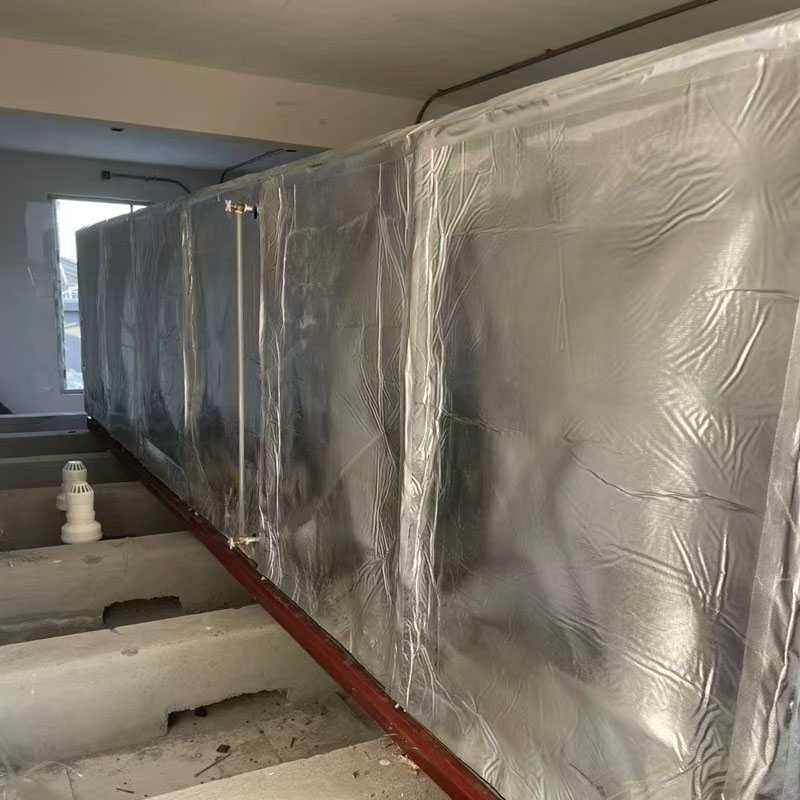 Insulated square water tank 