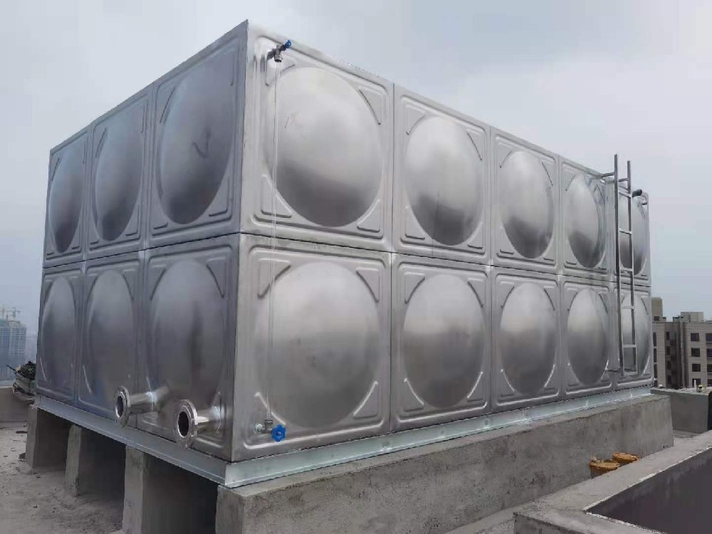 Stainless Steel Water Tank