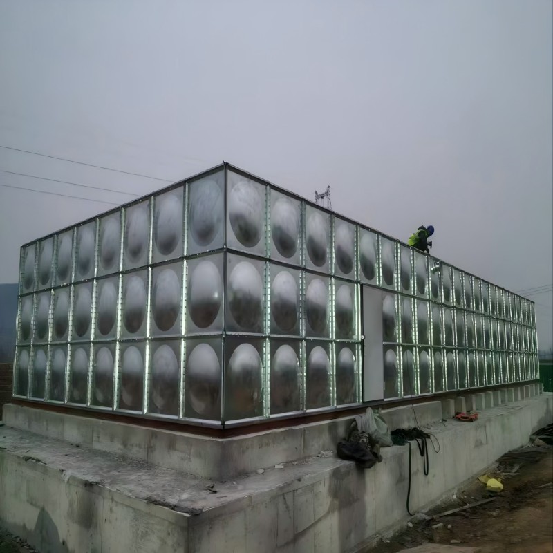 Tanque de agua galvanizado