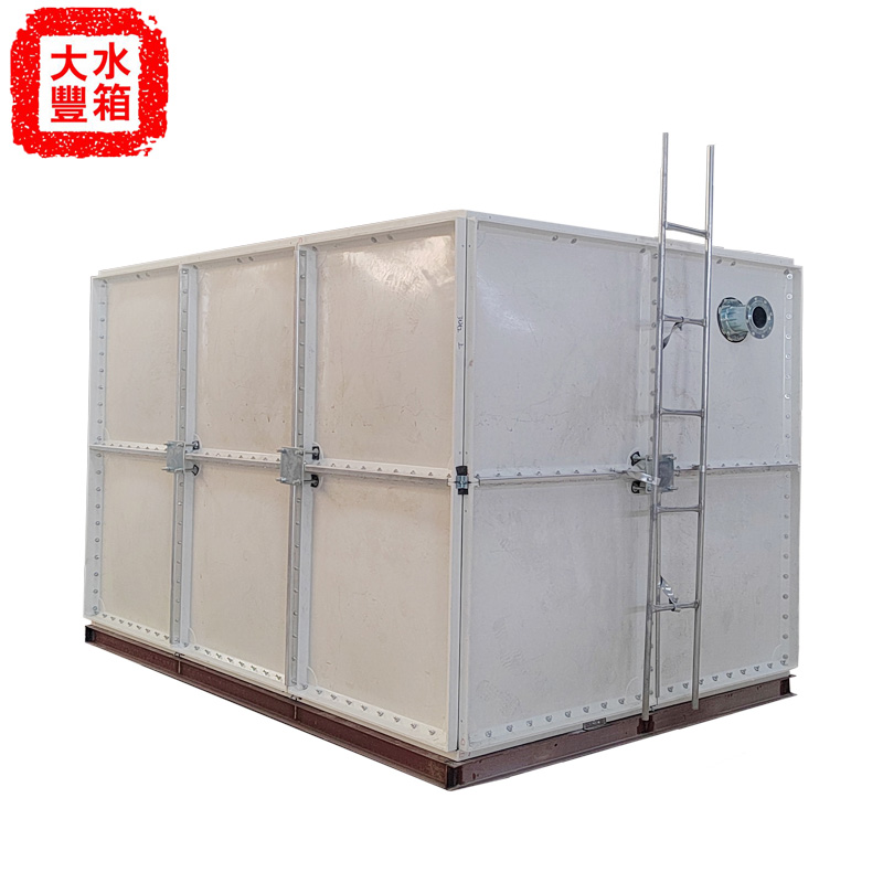 Fiberglass water tank