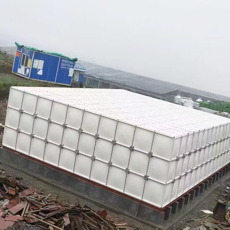 Fiberglass storage tank