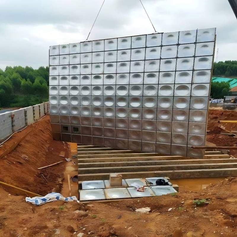  Large Galvanized Water Tanks